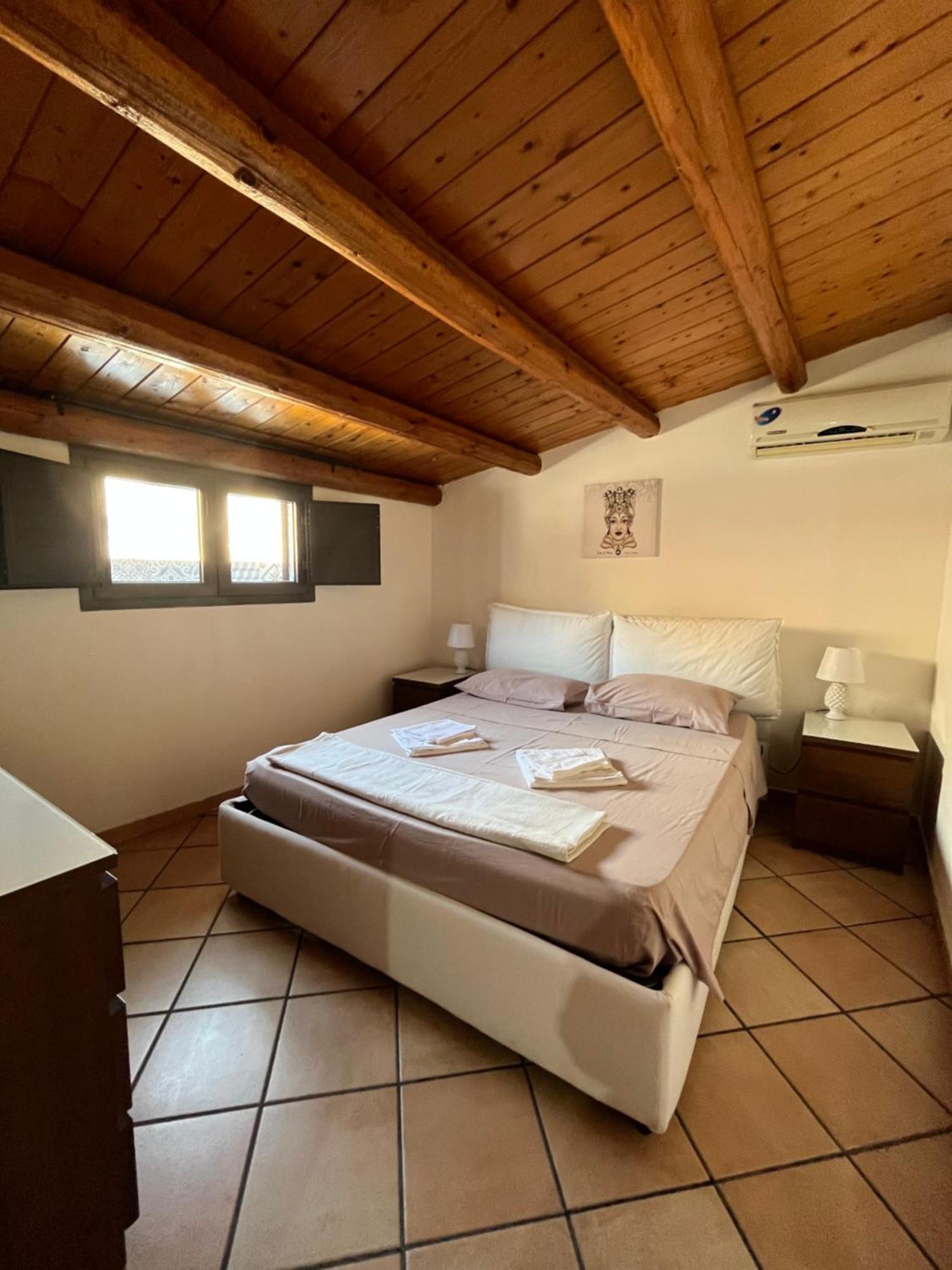 Nikuzza Holiday House Noto Exterior photo